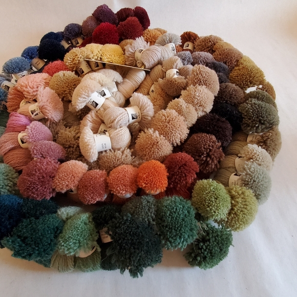 WOOLS OF NEW ZEALAND CARPET TUFT SAMPLES 3.5 lbs - Picture 9 of 9